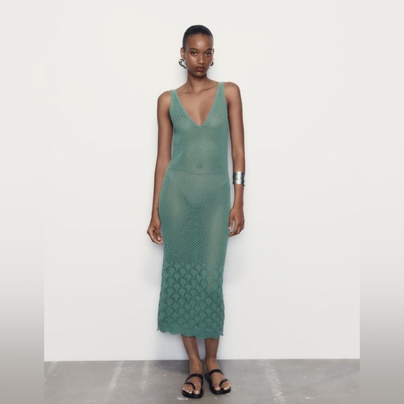 ZARA BLOGGERS’ FAVORITE STRAPPY CHENILLE DRESS - Picture 2 of 9